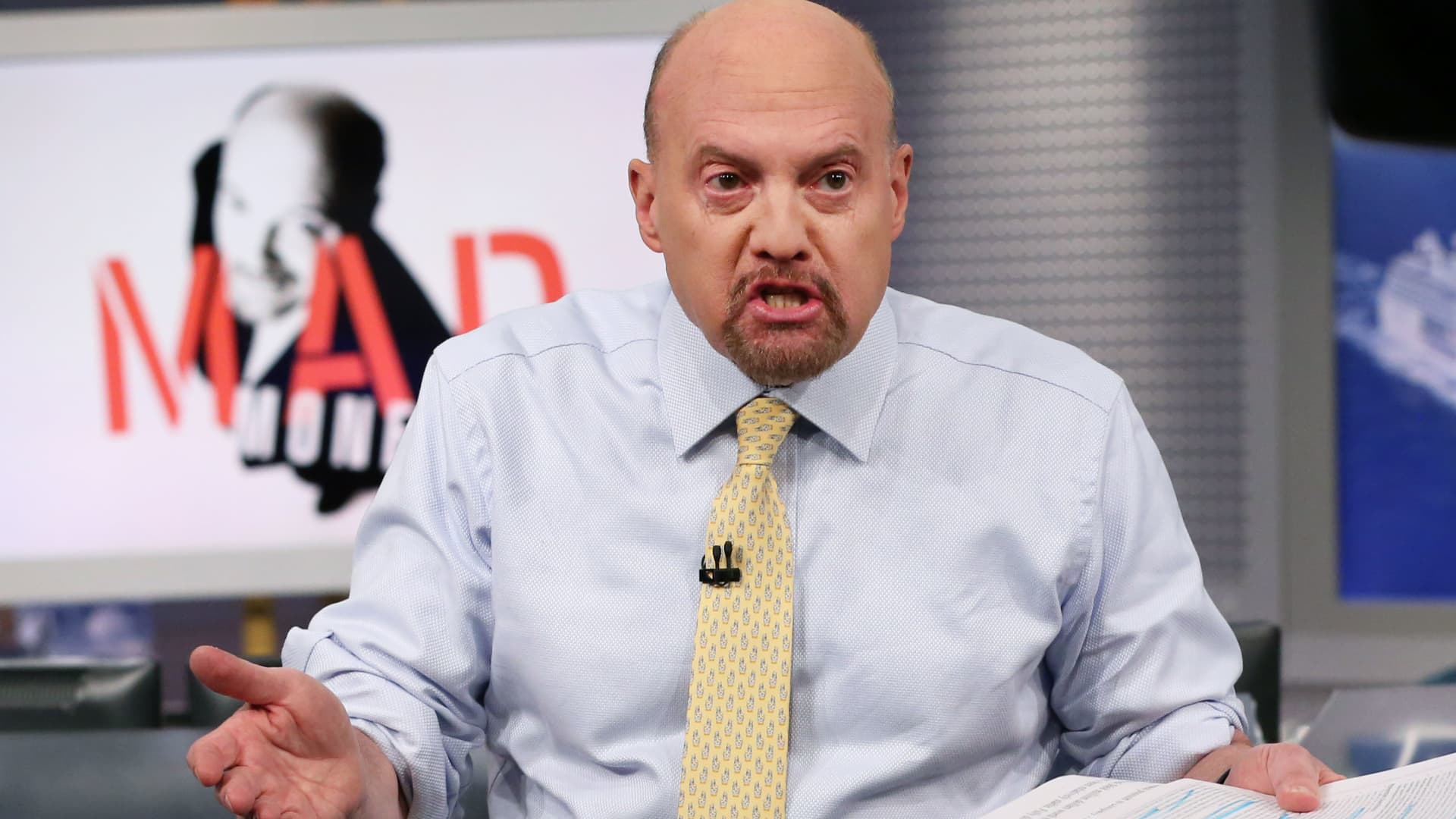 Jim Cramer says AI stocks are climbing as DeepSeek threat recedes on Wall Street