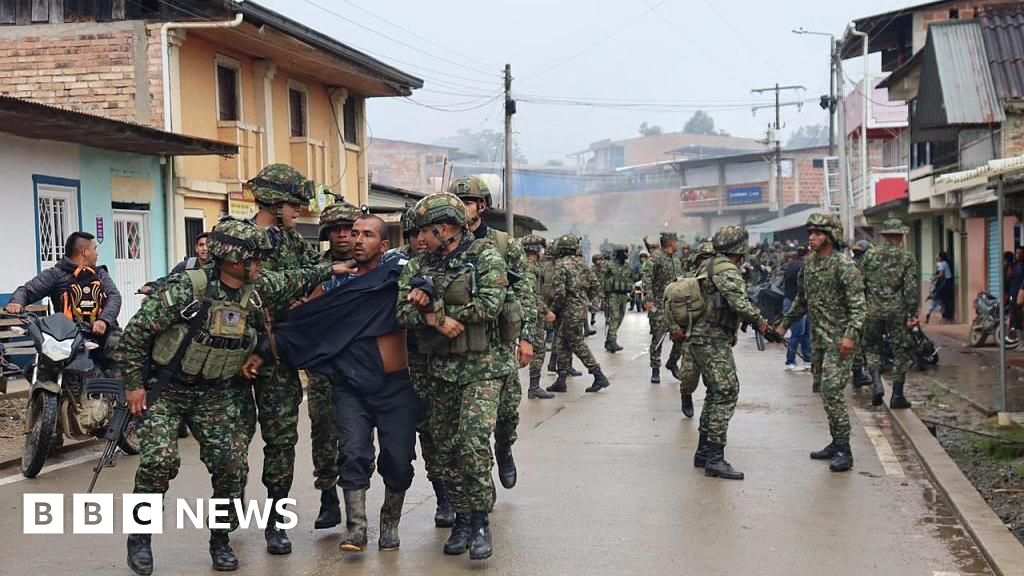 Colombian army freed 57 soldiers detained by local people