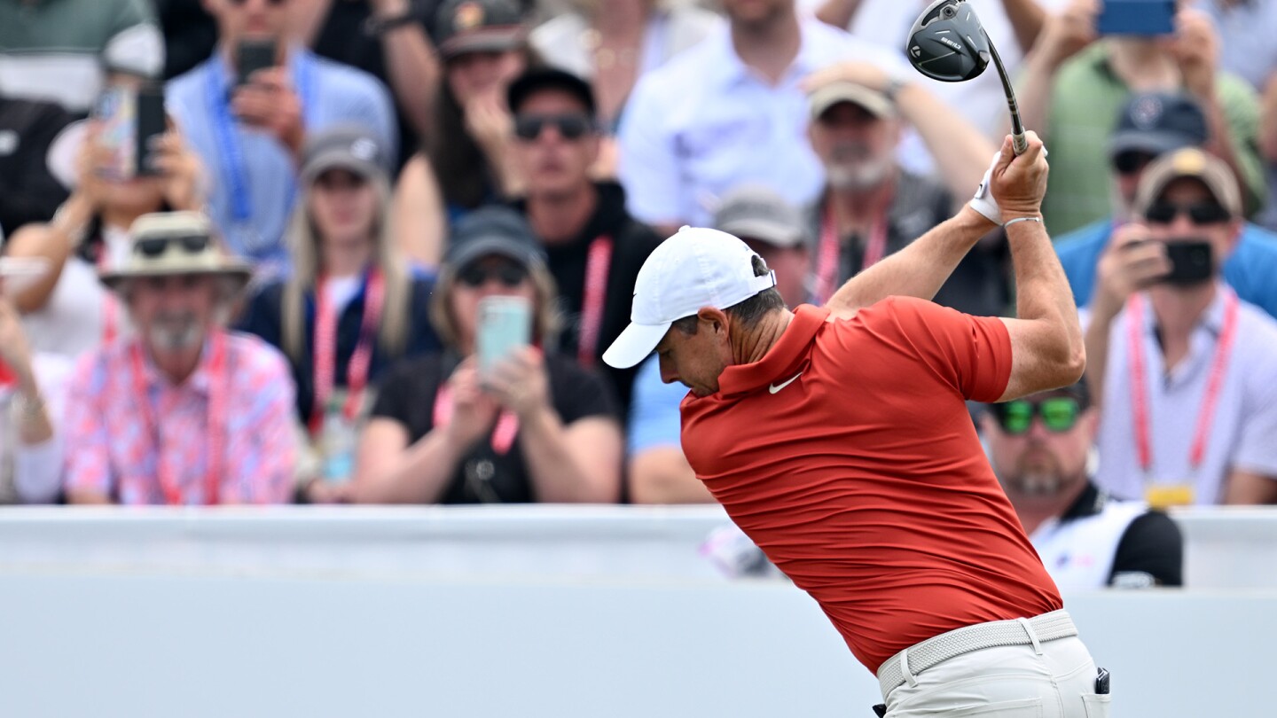 Rory McIlroy at RBC Canadian Open at TPC Toronto makes snowman on 5th hole