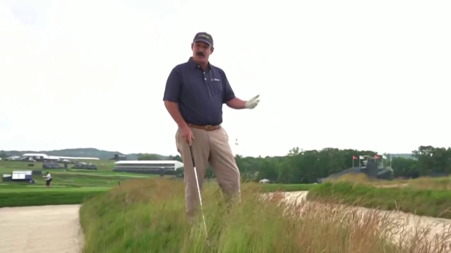 Oakmont Country Club’s church pew bunkers examined by Johnson Wagner Oakmont Country Club’s church pew bunkers examined by Johnson Wagner