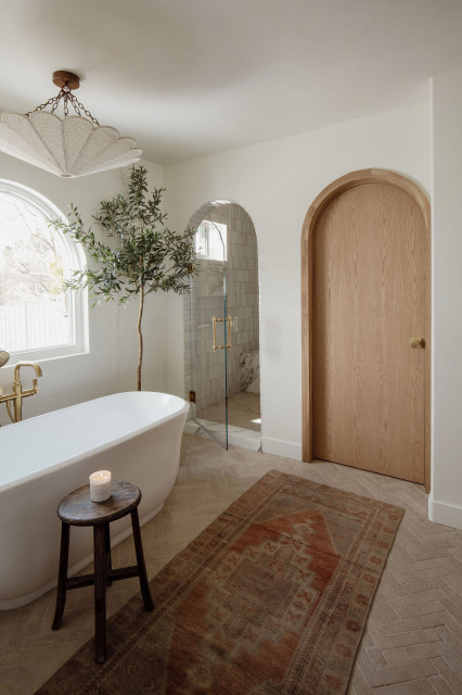 Modern Organic Style With a Shower Room Modern Organic Style With a Shower Room