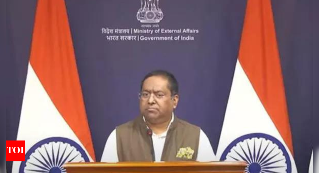 ‘We hold Rabindranath Tagore in highest esteem’: Bangladesh arrests two over poet’s house attack; says his contribution deeply revered ‘We hold Rabindranath Tagore in highest esteem’: Bangladesh arrests two over poet’s house attack; says his contribution deeply revered