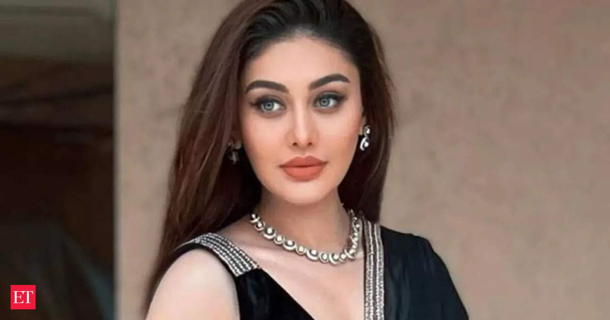 Shefali Jariwala, known for Kaanta Laga and Bigg Boss, dies at the age of 42 in Mumbai