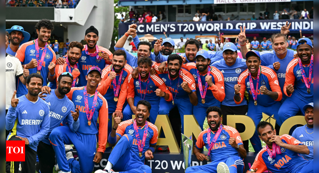 ‘Ek hi format se liya h bas’: Ravindra Jadeja’s perfect reply as teammates tease him at WC anniversary party – Watch | Cricket News