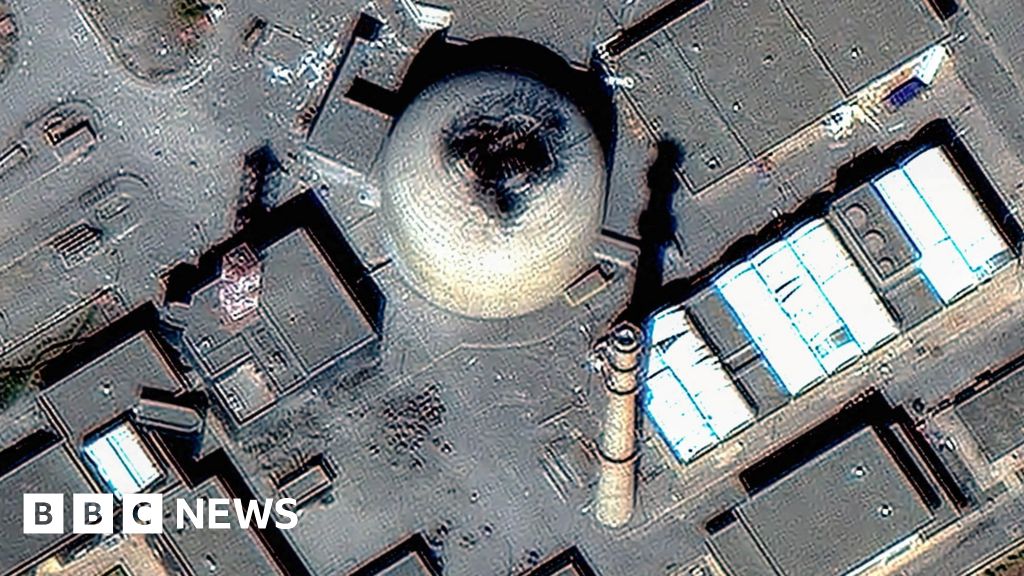 Israel attacked the incomplete extract heavy water reactor in Iran