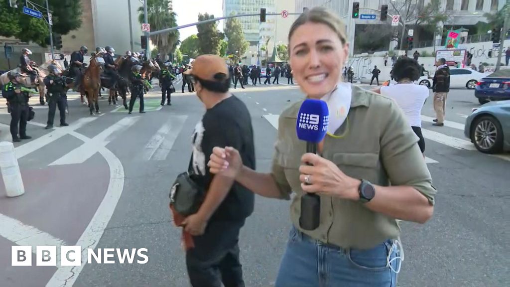 Australian journalist hit ‘rubber bullet’