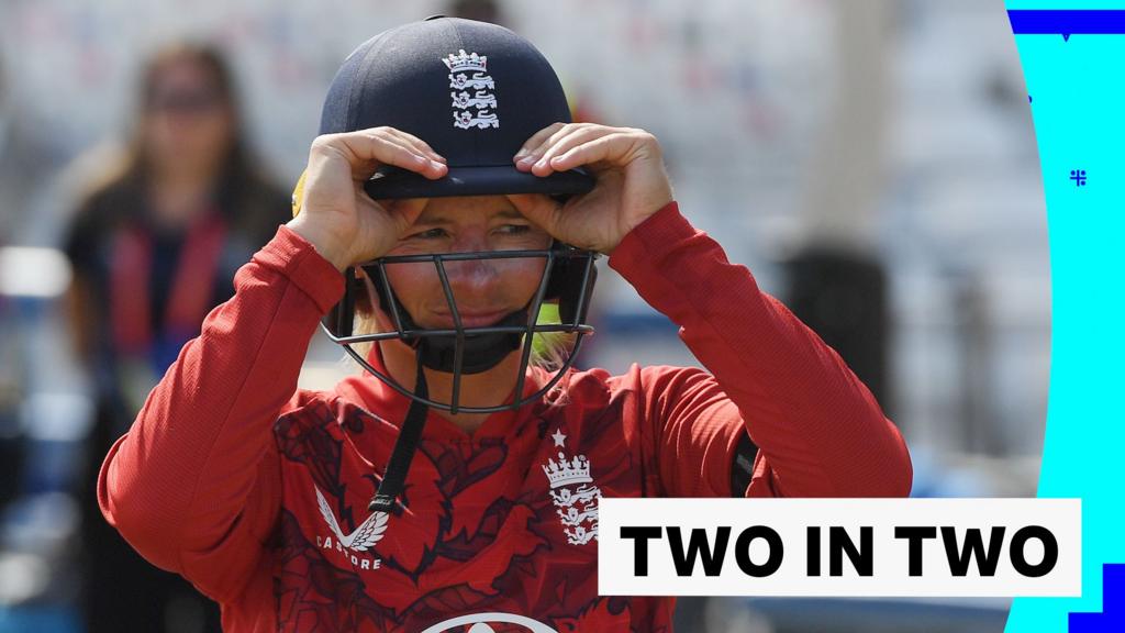 England lose two early wickets in consecutive balls