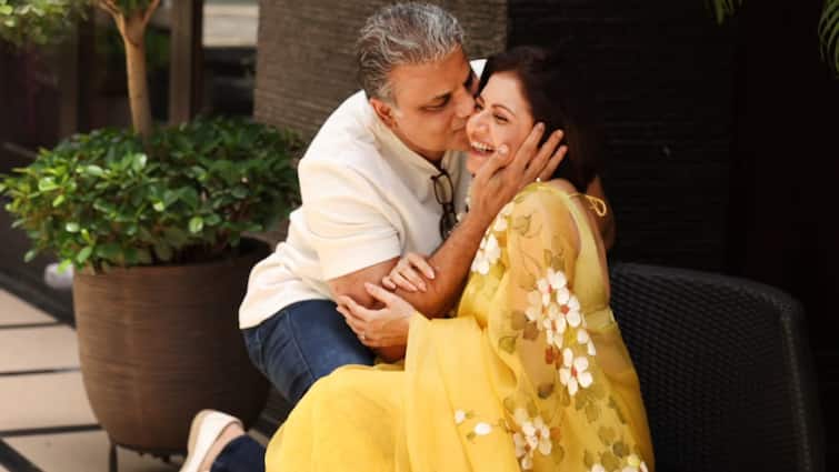 Bhagyashree Finally Gets Her Dream Proposal After 35 Years Of Marriage: ‘Hubby Decided To…’