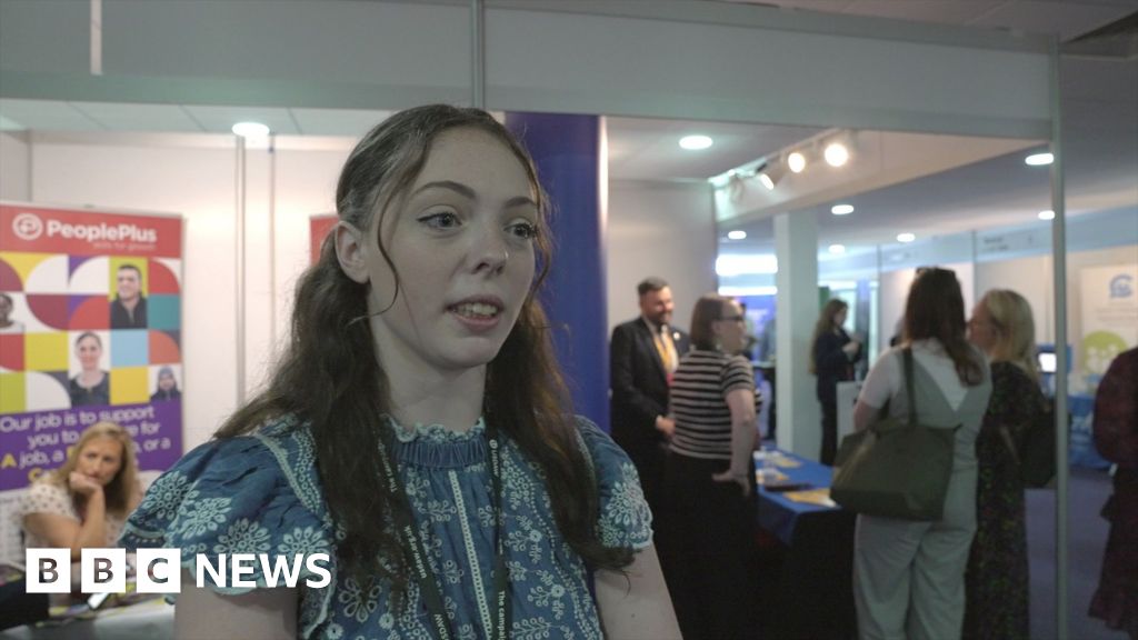 Welsh Labour needs to focus on young people, say members