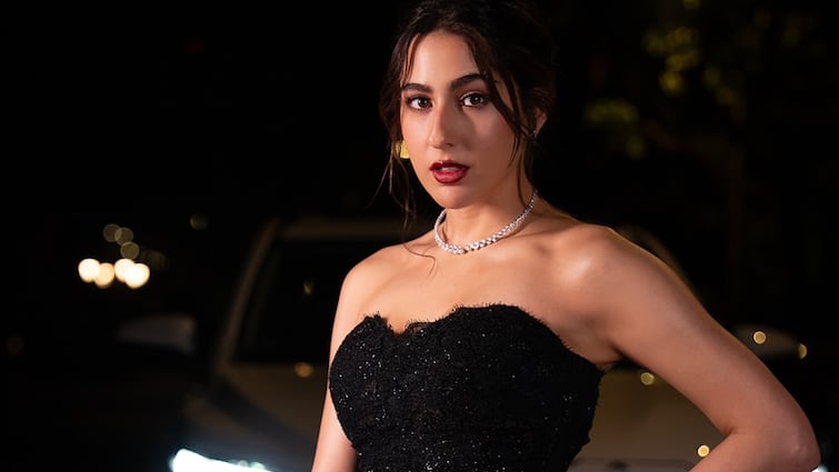 Sara Ali Khan Turns Shayar At Metro In Dino Promotions Leaves Everyone In Splits With Impromptu Poem