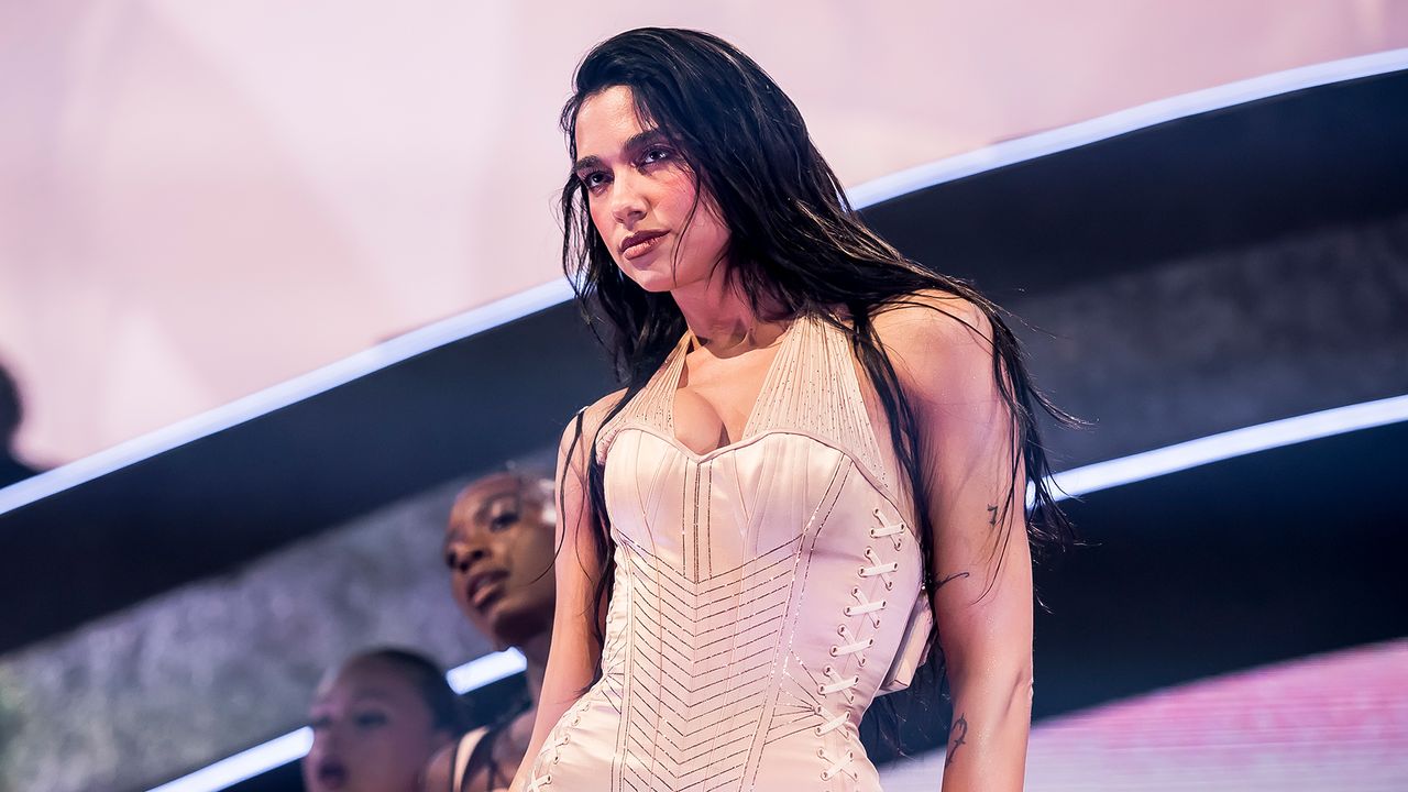 Dua Lipa’s Diamante Floral Nails Are the Perfect Way to Elevate a Nude Manicure