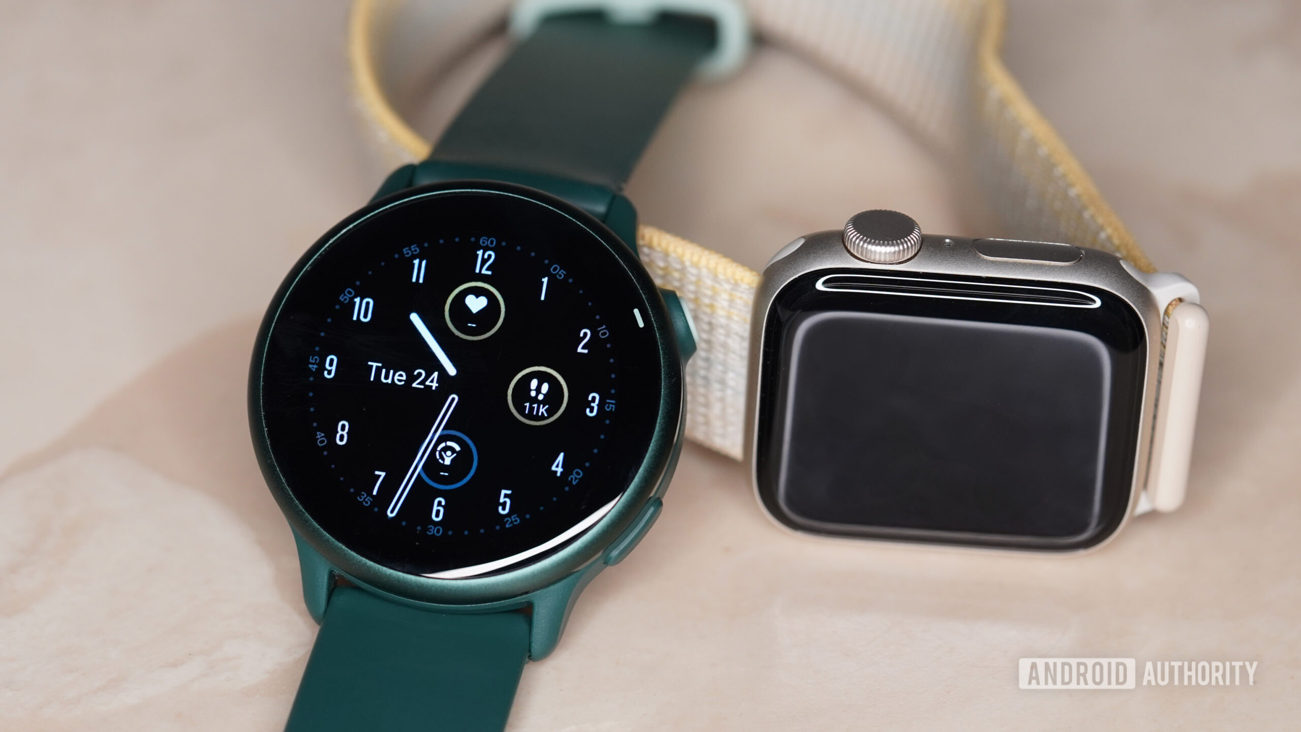 I tested Vivoactive 6 and Apple Watch SE, and Garmin won