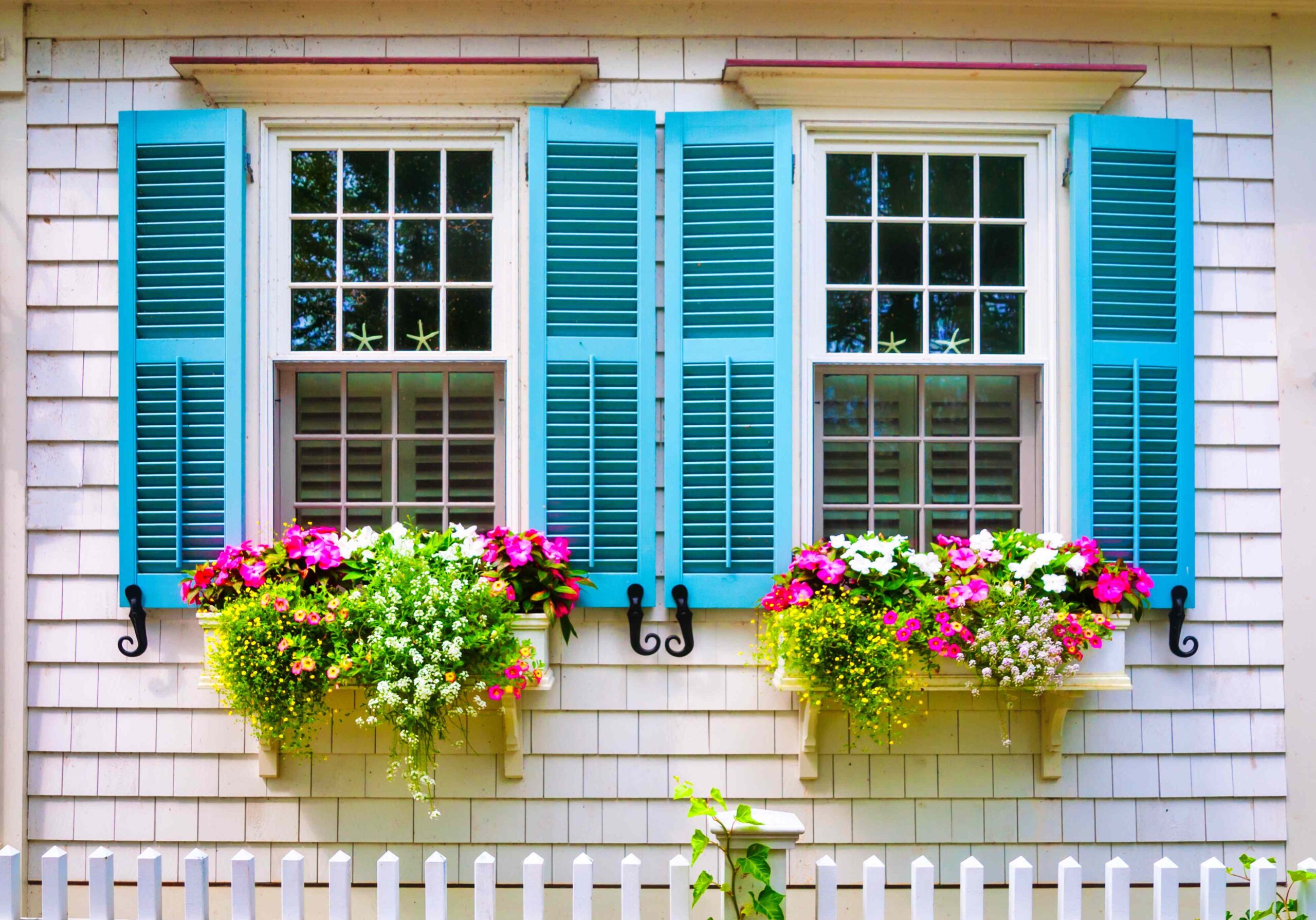 Are Window Shutters Totally Outdated? What Designers Are Saying in 2025