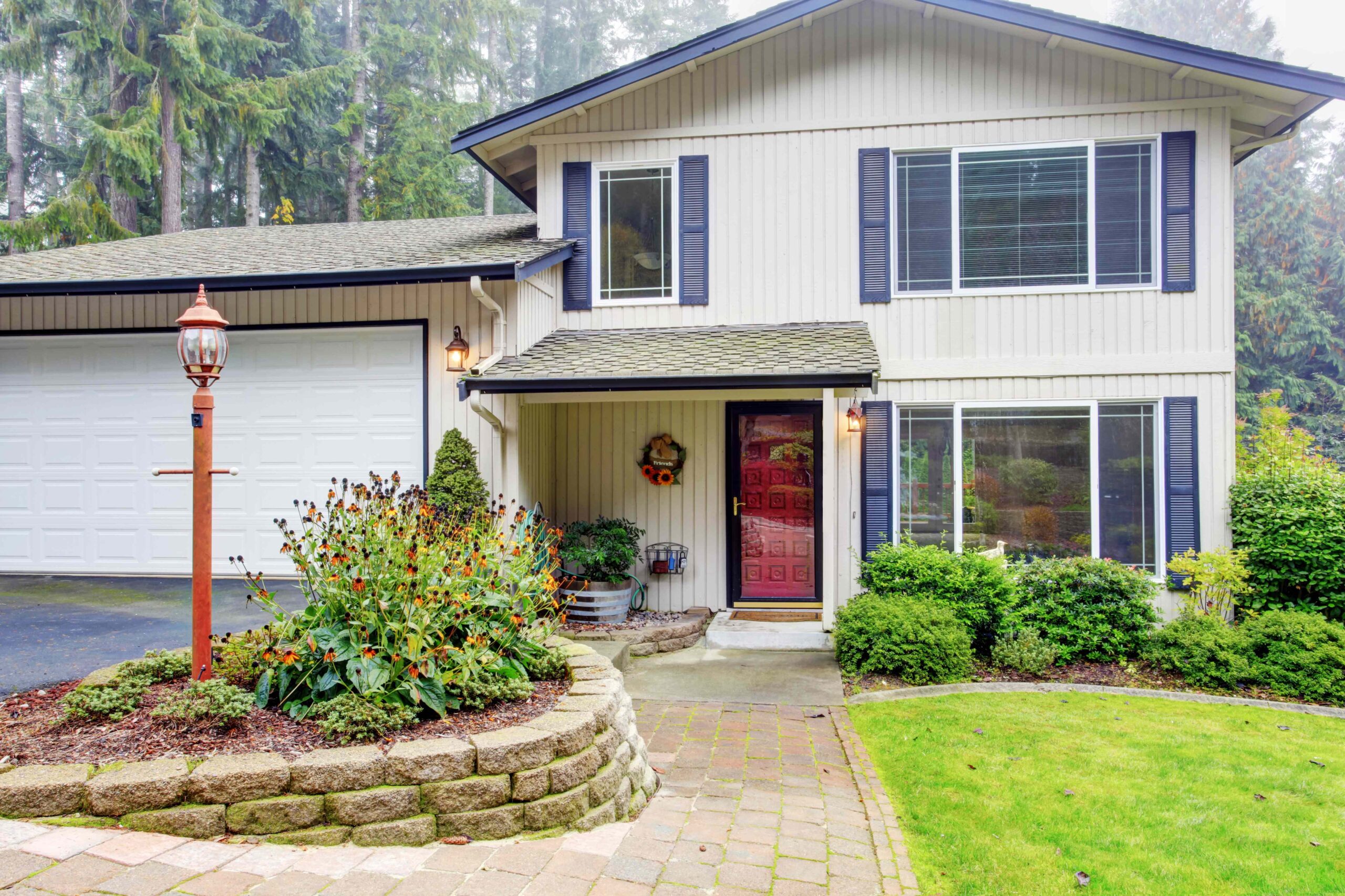 5 Front Entrance Features That Are Always Eyesores, Say Designers