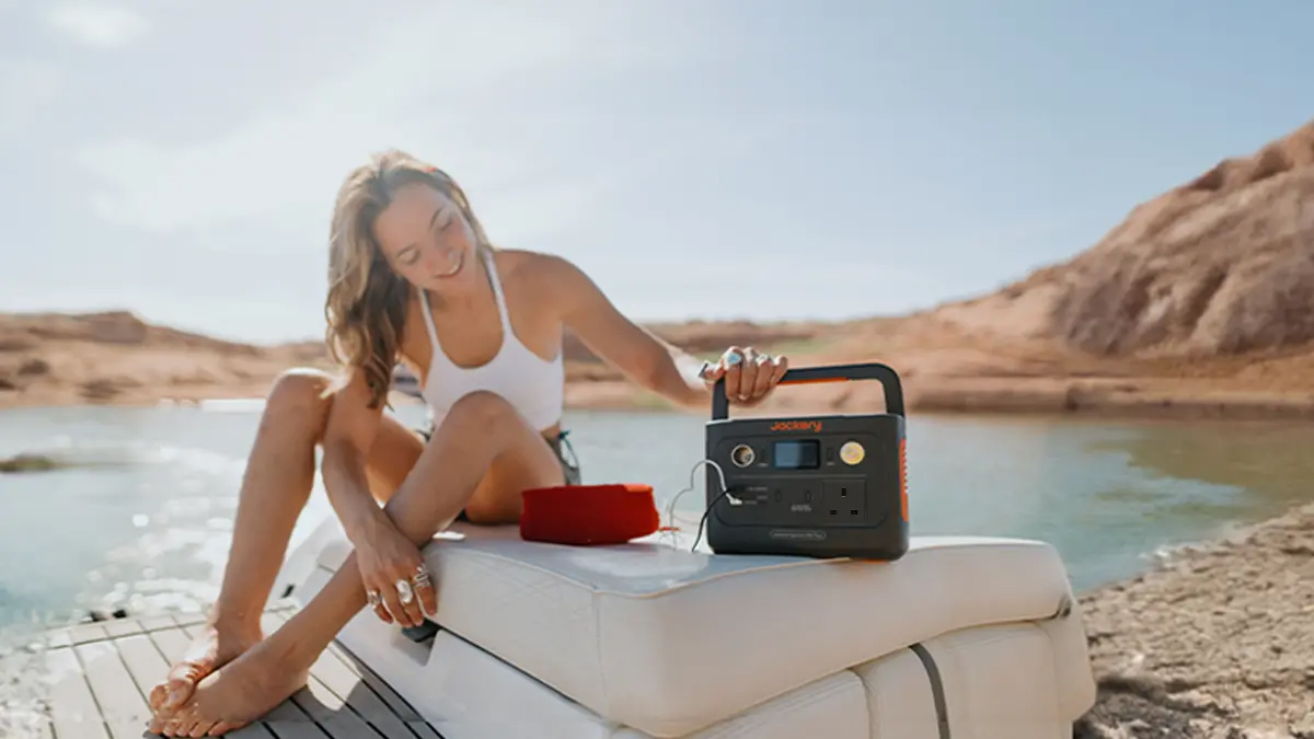Jerry Explorer 300 Plus Power Station falls from $ 100.99!