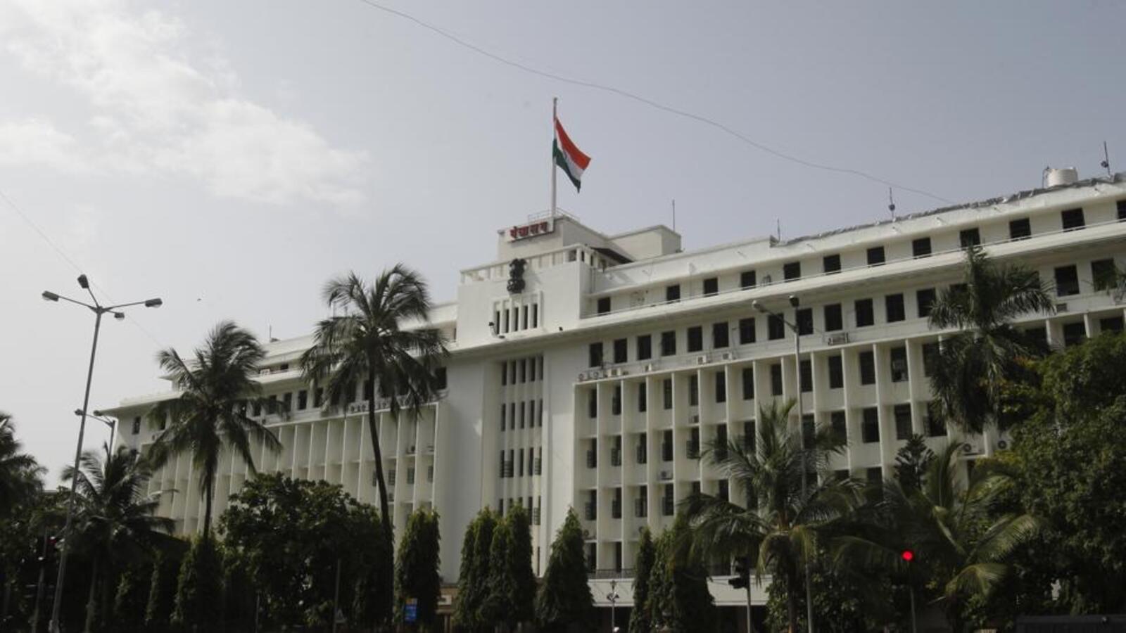 Despite the return to Hindi, the monsoon session is expected to be rocky. Mumbai News
