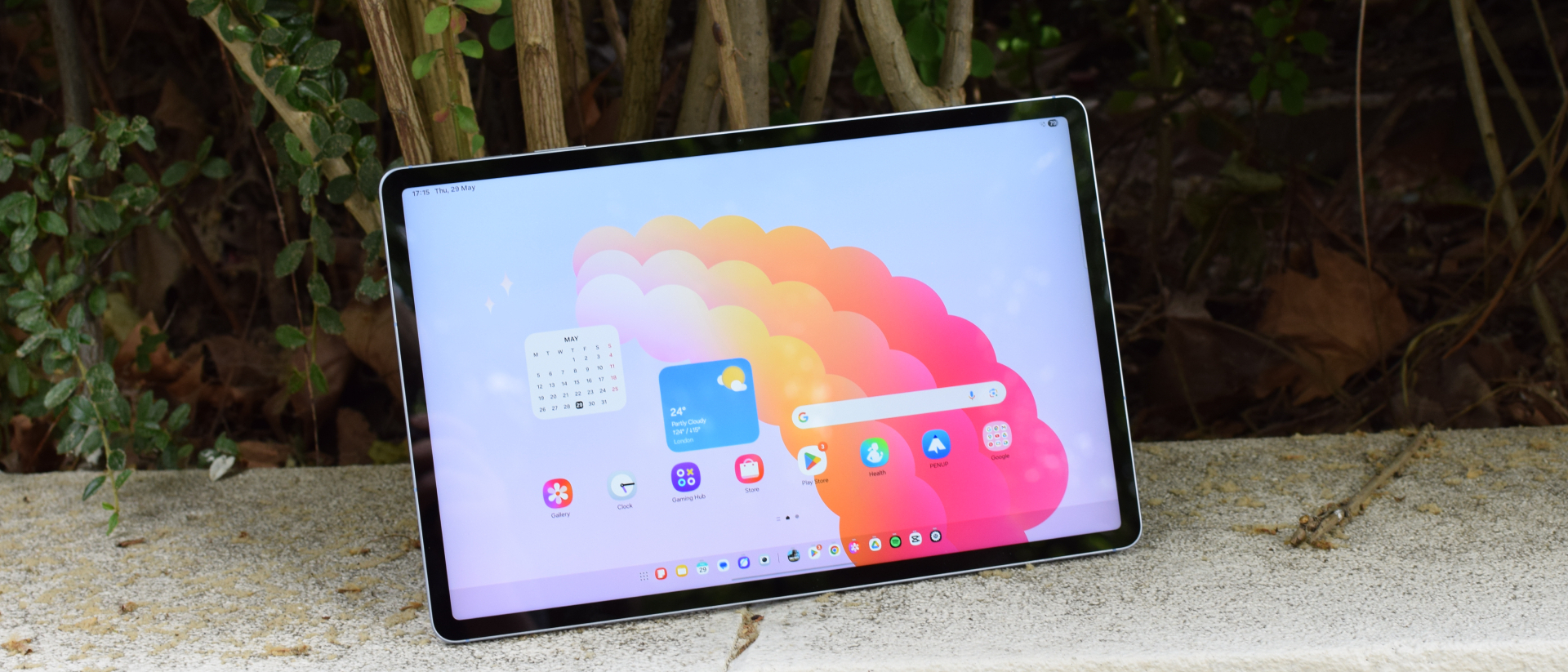 Review: Samsung Galaxy Tab S10 FE Plus offers unique features the 13-inch iPad Air can’t match, for less money
