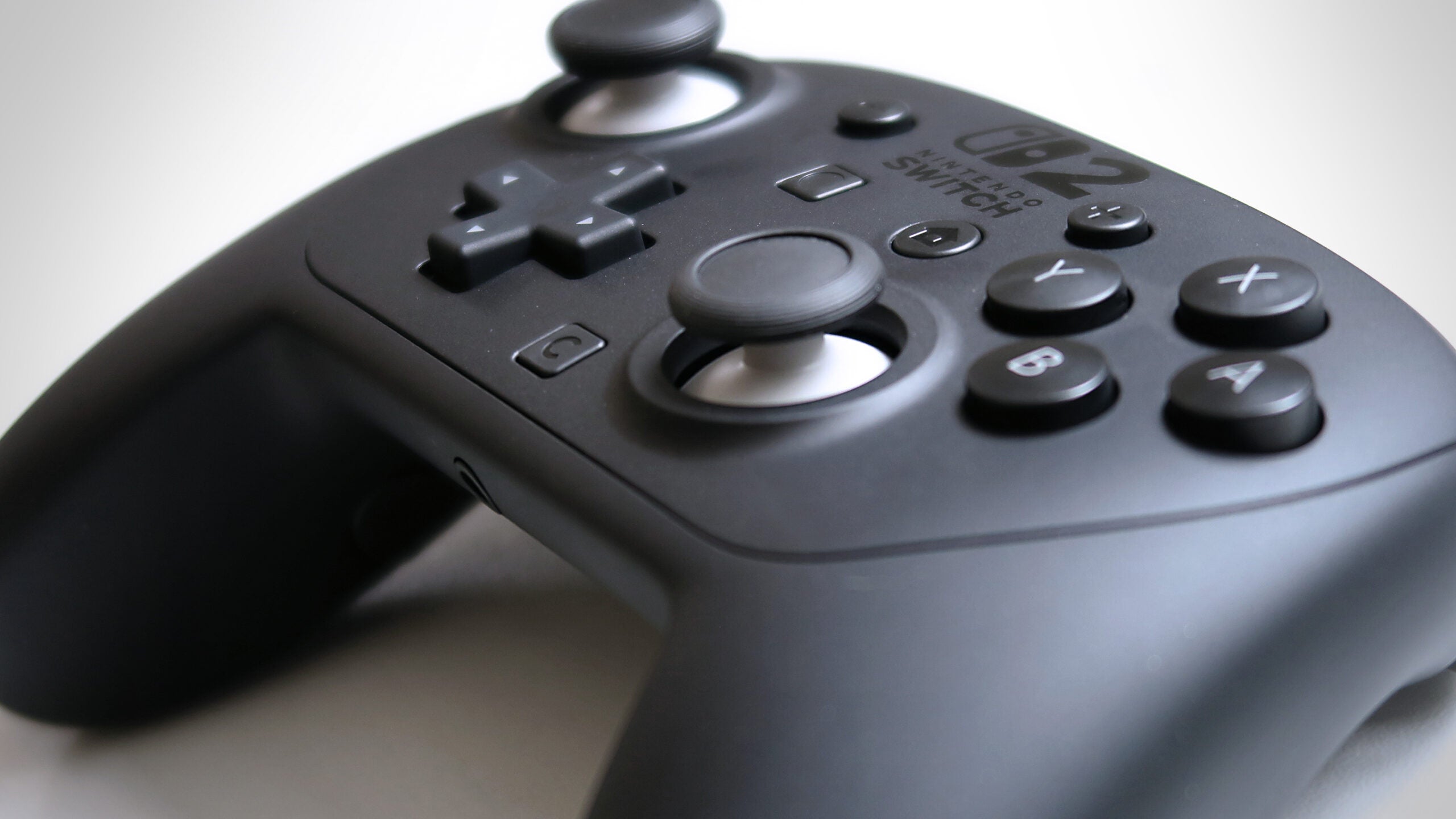 Nintendo Switch 2 Pro Controller Review: Smooth Operator