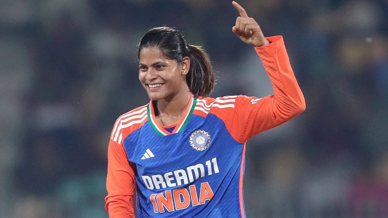 Radha Yadav named replacement for Shuchi Upadhyay injured in India’s squad for England Tour