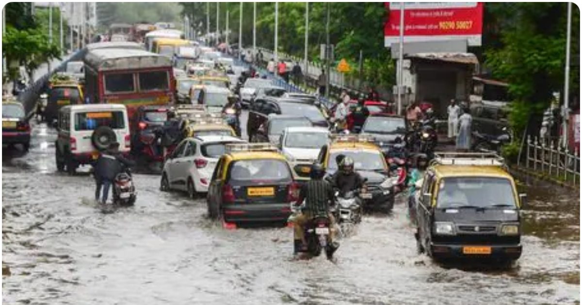 IMD Monsoon News: देश में भारी बारिश का अंदेशा: गुजरात-मध्य प्रदेश में रेड अलर्ट, दिल्ली-एनसीआर में झमाझम बरखा के आसार