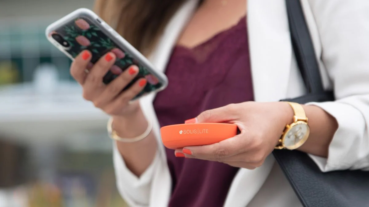 Save 15% on this Simo Solis Light Hotspot, get 1GB monthly for free