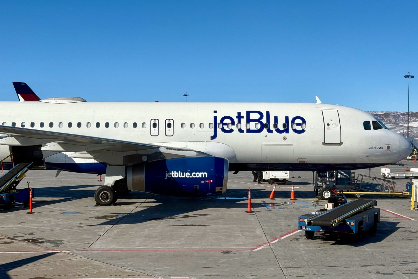 Offer of the year: Earn 350K JetBlue points and elite status for 25 years