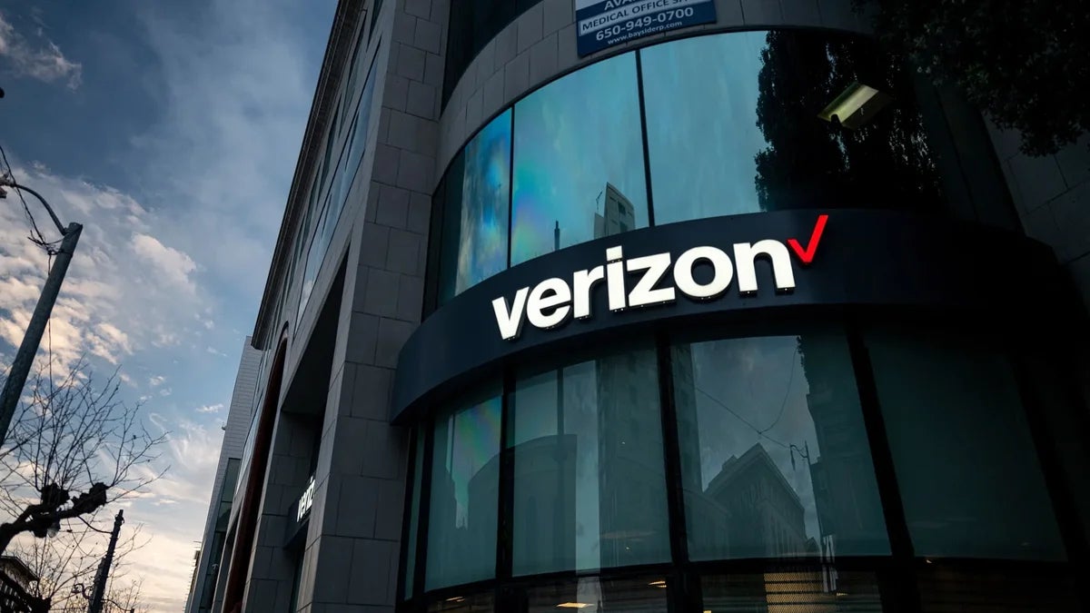 Verizon’s ghost  Amazon gift cards keep disappearing before they can be claimed
