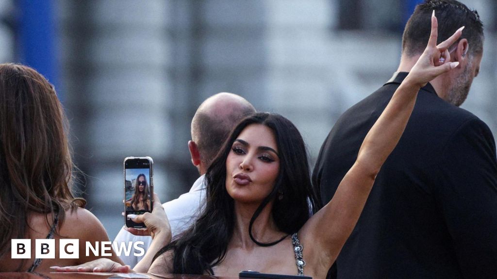Stars arrive at Venice for Jeff Bezos and Lauren Sanchhez Wedding