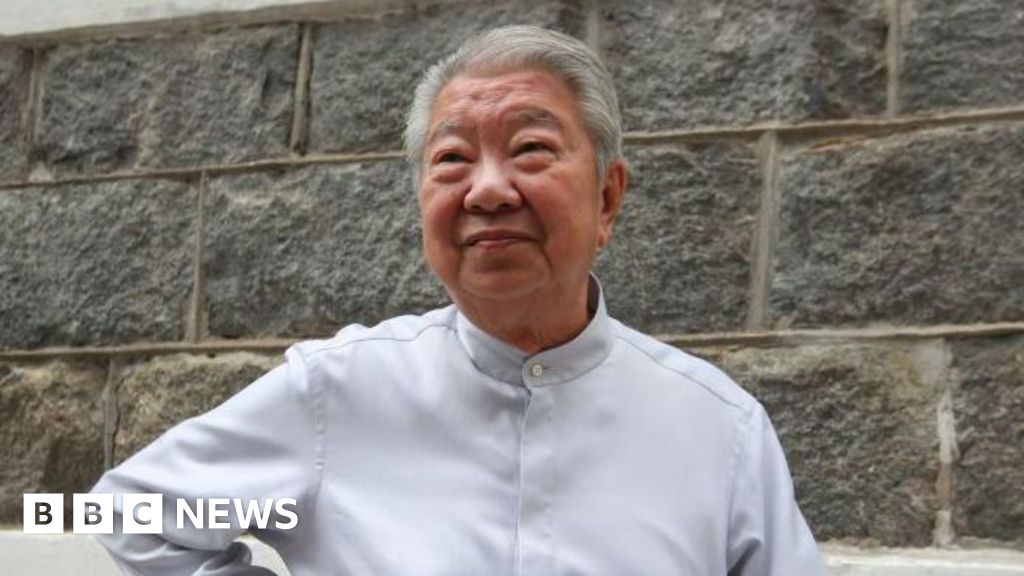 Famous Hong Kong -based food critic dies in 83