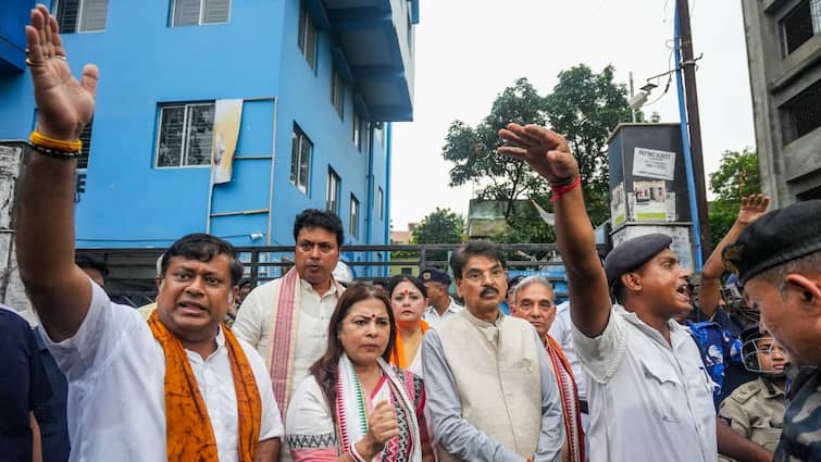 Kolkata Law College Shut After Gangrape, Crime Scene Sealed; BJP Fact-Finding Team Tears Into Mamata Govt