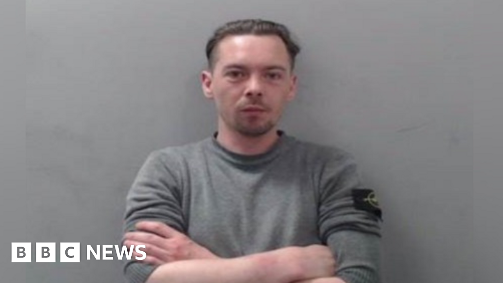 Man jailed for threatening posts to DUP politicians