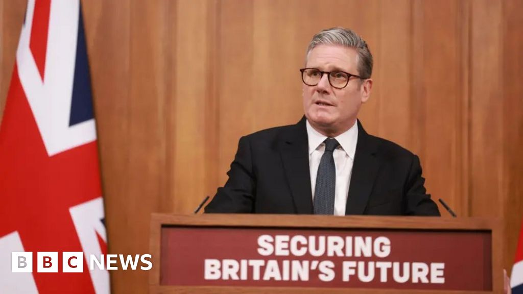 Starmer says he regrets using ‘island of strangers’ phrase