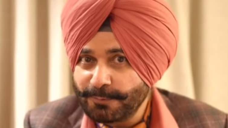 Kapil Sharma Roasts Archana Puran Singh, Welcomes Navjot Singh Sidhu in Netflix Comeback