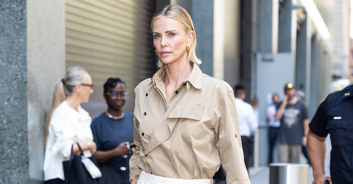 This Is the White Pant Trend Fashion People Are Wearing
