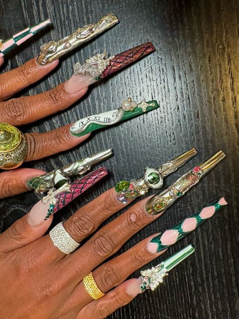 Let Us Rejoicify Over Cynthia Erivo’s OPI Nail Look for NYC Wicked Premiere – Nail Design