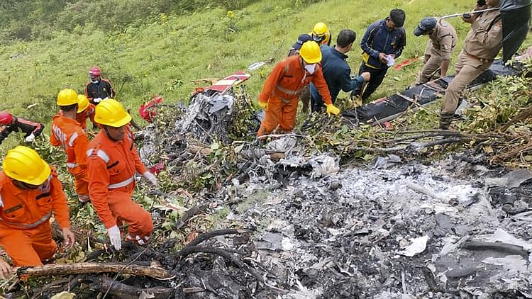 Kedarnath Helicopter Crash Helicopter Turned A Little Went Back Eyewitness Sisters Told The Reason For Acciden – Amar Ujala Hindi News Live