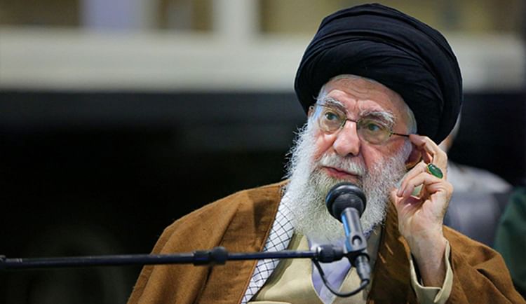 Iran Supreme Leader Khamenei Hiding In Bunker For Fear Of Assassination Names Three Potential Successors – Amar Ujala Hindi News Live