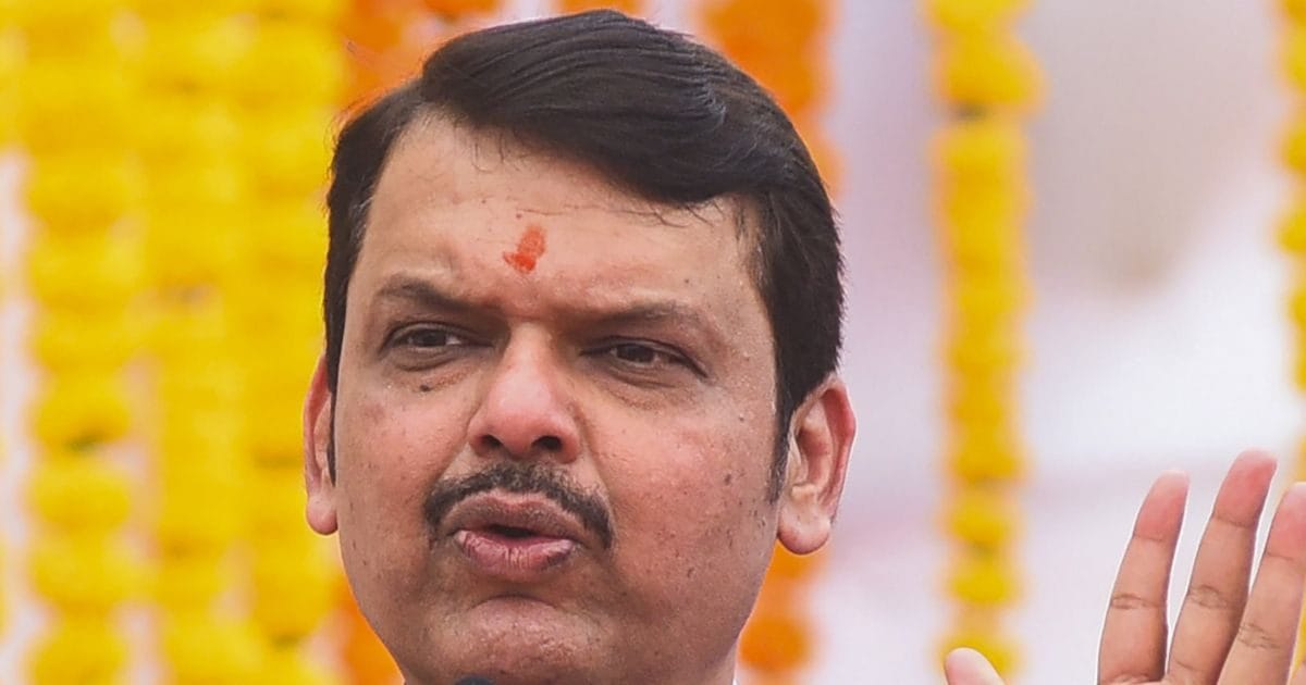 त्रिभाषा नीति पर फडणवीस सरकार का यू-टर्न, हिंदी GR रद्द, समिति करेगी पुनर्विचार