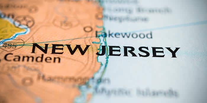 Smoking Ban Debate Heats Up as New Jersey Governor’s Race Progresses
