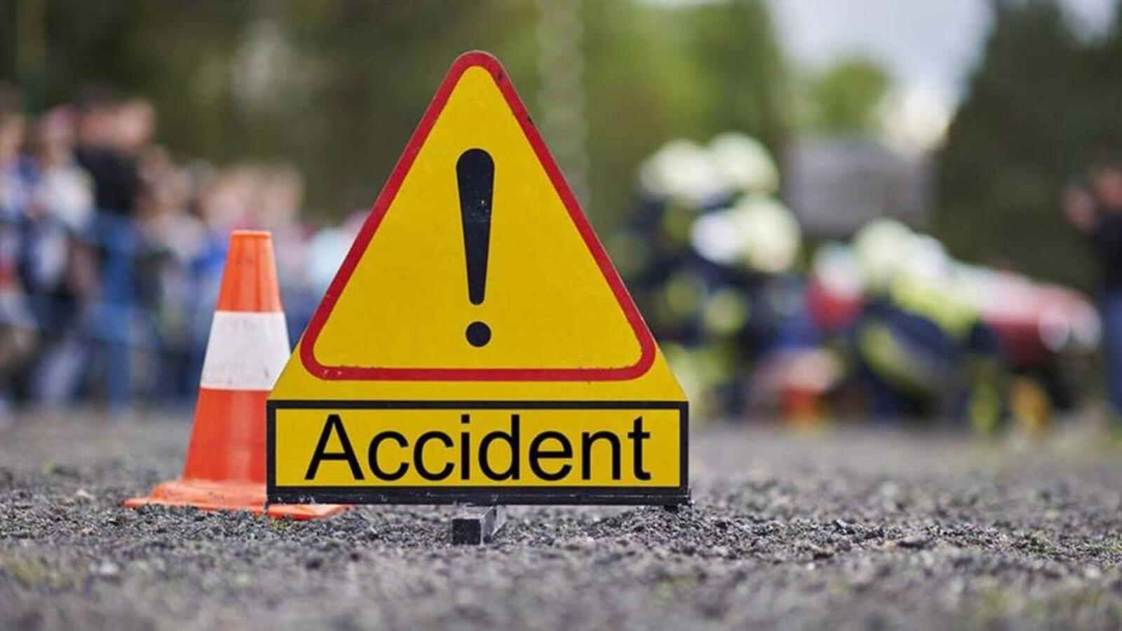 Two people die in separate road accidents in Parel and Malad | Mumbai news