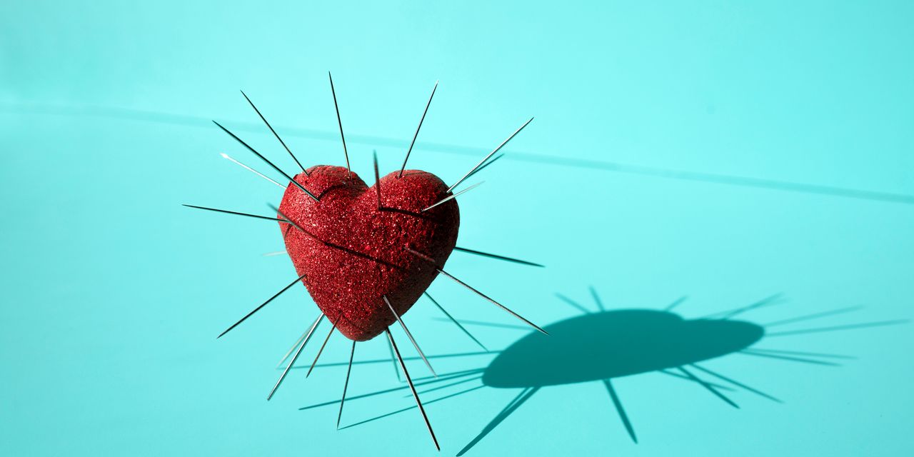 5 Most Common Reasons Why People Cheat, According to Couples Therapists