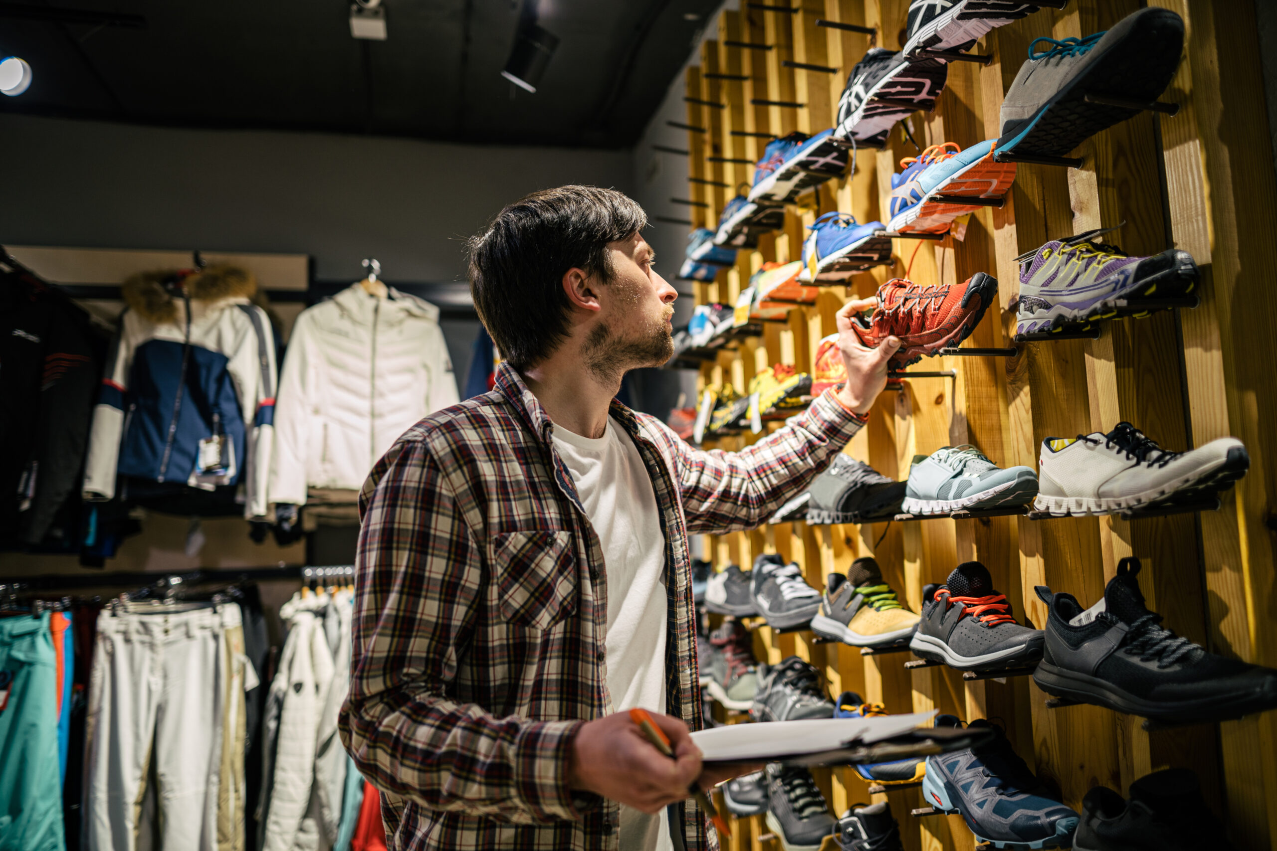 Is It Time to Just Buy Nike Stock as a Turnaround Takes Hold?