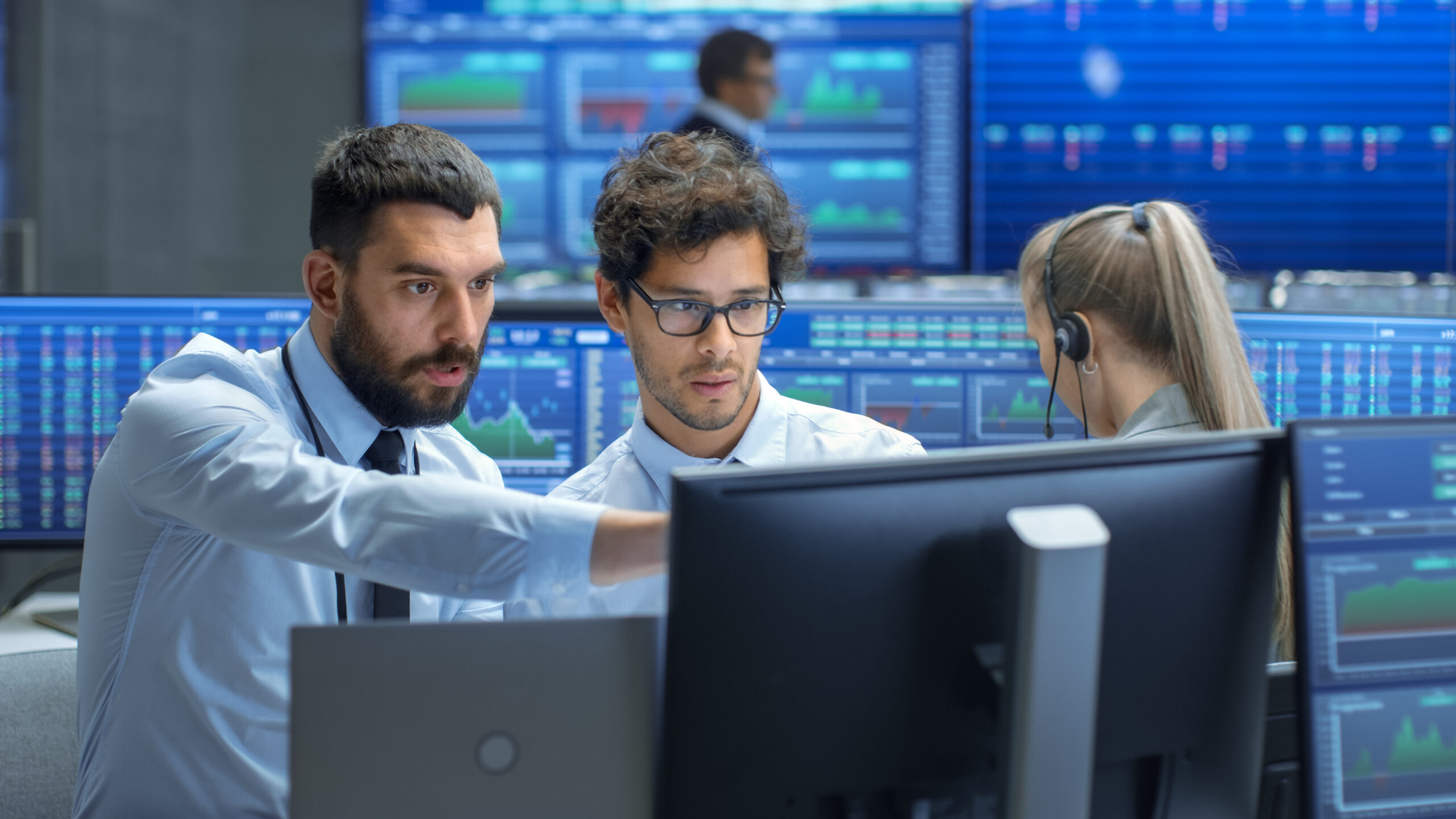 10 Magnificent S&P 500 Dividend Stocks Down 10% to Buy and Hold Forever