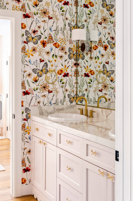 Bathroom of the Week: Butterflies and Bows in a Fairy Tale Space (8 photos) Bathroom of the Week: Butterflies and Bows in a Fairy Tale Space (8 photos)
