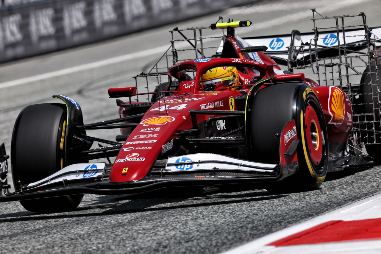 Lewis Hamilton escapes penalty for FP2 near-miss with Kimi Antonelli