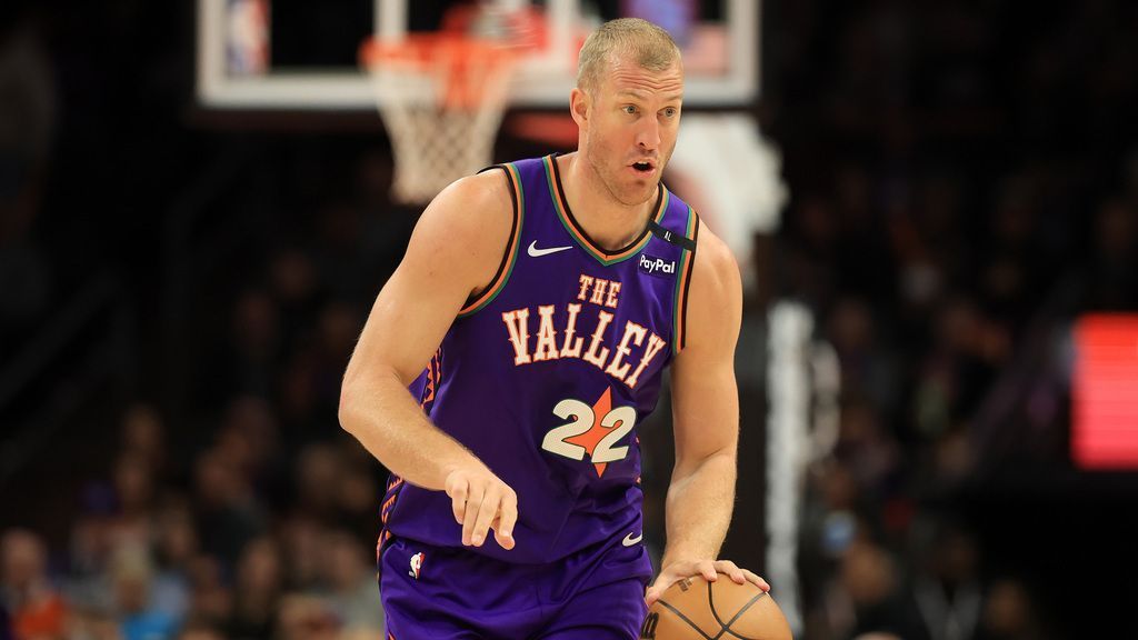 Sources – Hornets, Mason Plumlee agree to 1-year, .6M deal