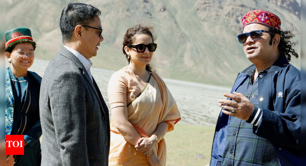 Don’t miss! At 15,000 feet, Kiren Rijiju’s jamming session with Mohit Chauhan and Kangana Ranaut – Video | India News