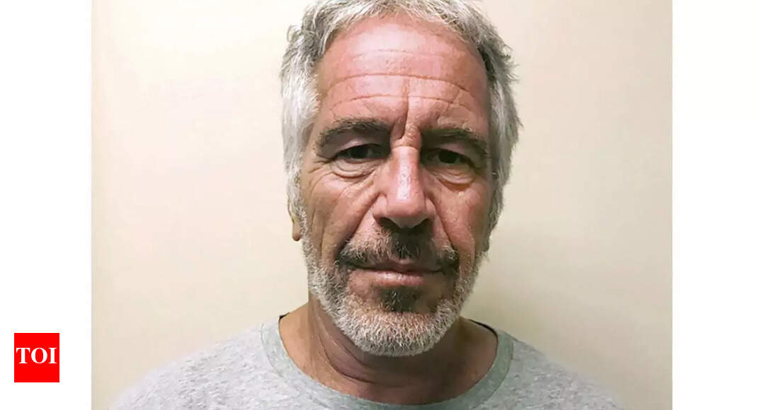 What happened to Epstein’s client list that was sitting on Pam Bondi’s desk? Karoline Leavitt grilled