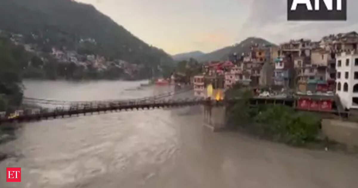 Death toll in Himachal rises to 80; 52 deaths rain-related, 28 in road accidents: SDMA
