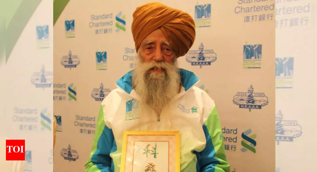 In UK, tributes pour in for Fauja Singh after his death in Punjab In UK, tributes pour in for Fauja Singh after his death in Punjab